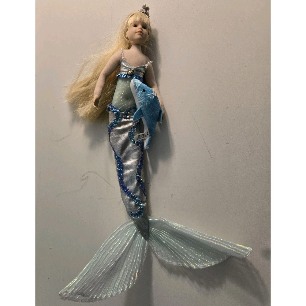 Only Hearts Club Princess Lily Rose Mermaid with Dolphin 2006 - Picture 2 of 4